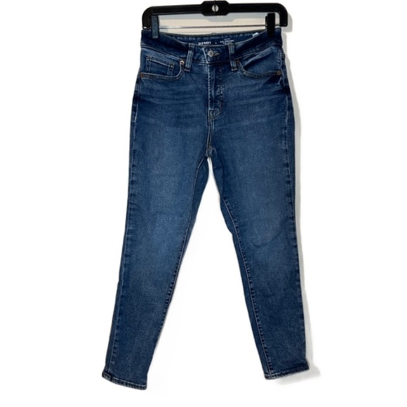 Old Navy Denim - ⭐️ 3 For $15 Old Navy Straight Jeans
